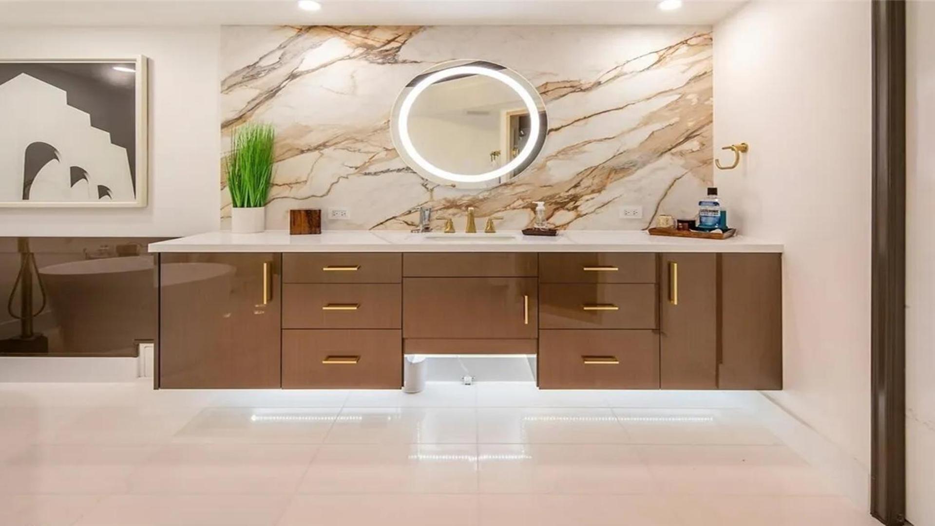 Stunning Four Bedroom Fully Professionally Remodeled Apartment Las Vegas Bagian luar foto