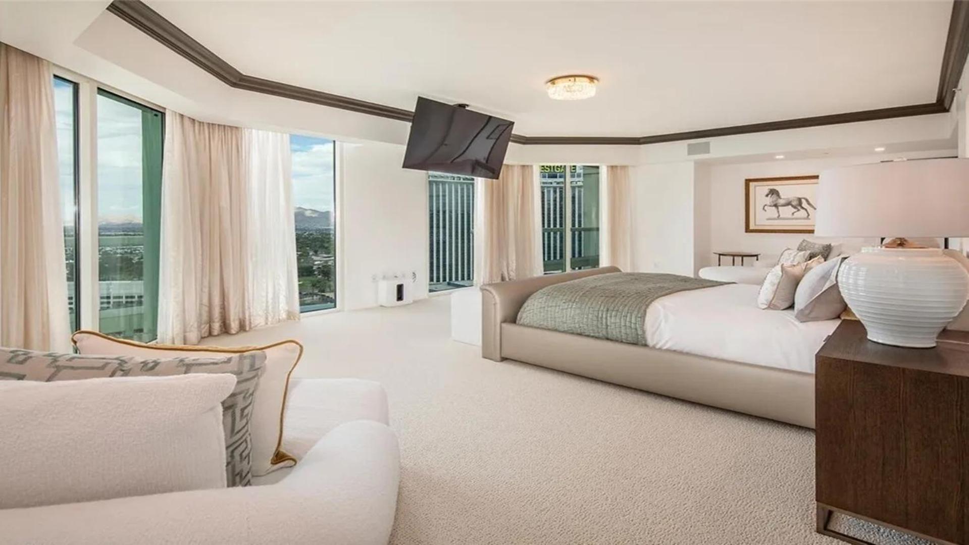 Stunning Four Bedroom Fully Professionally Remodeled Apartment Las Vegas Bagian luar foto