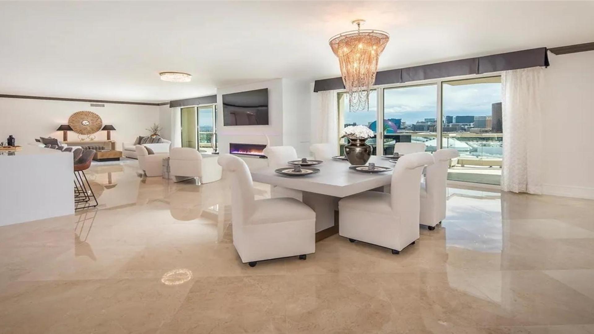 Stunning Four Bedroom Fully Professionally Remodeled Apartment Las Vegas Bagian luar foto
