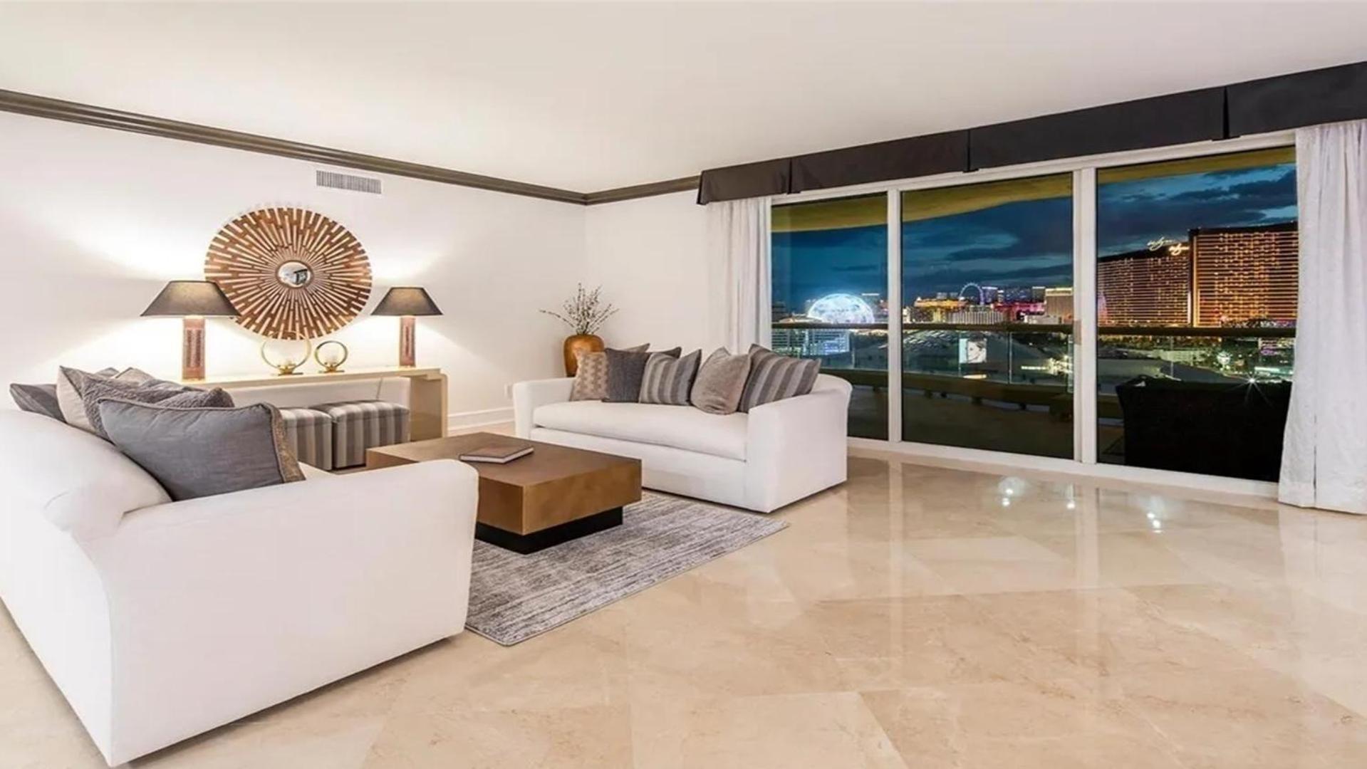 Stunning Four Bedroom Fully Professionally Remodeled Apartment Las Vegas Bagian luar foto