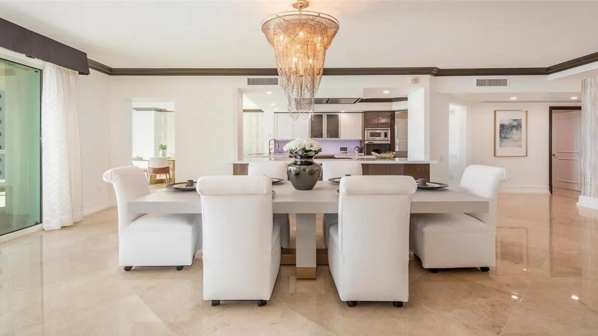 Stunning Four Bedroom Fully Professionally Remodeled Apartment Las Vegas Bagian luar foto